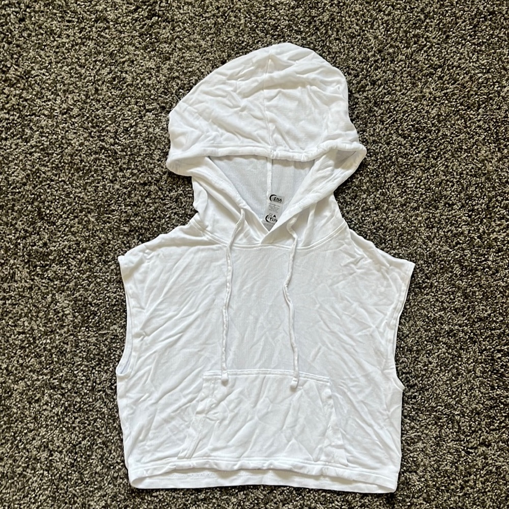 Zyia Hooded Crop Tee
